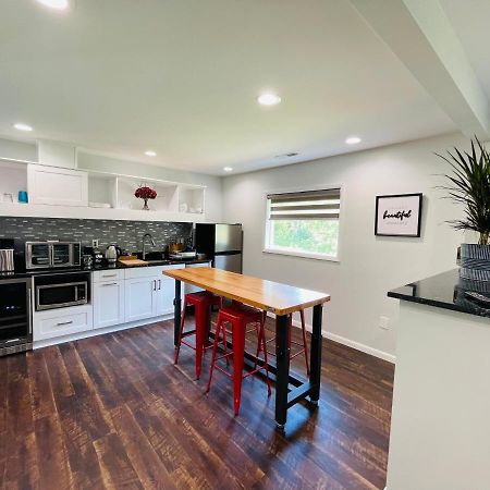 Appartement Sonsak - Unit 1 à Charlottesville Extérieur photo